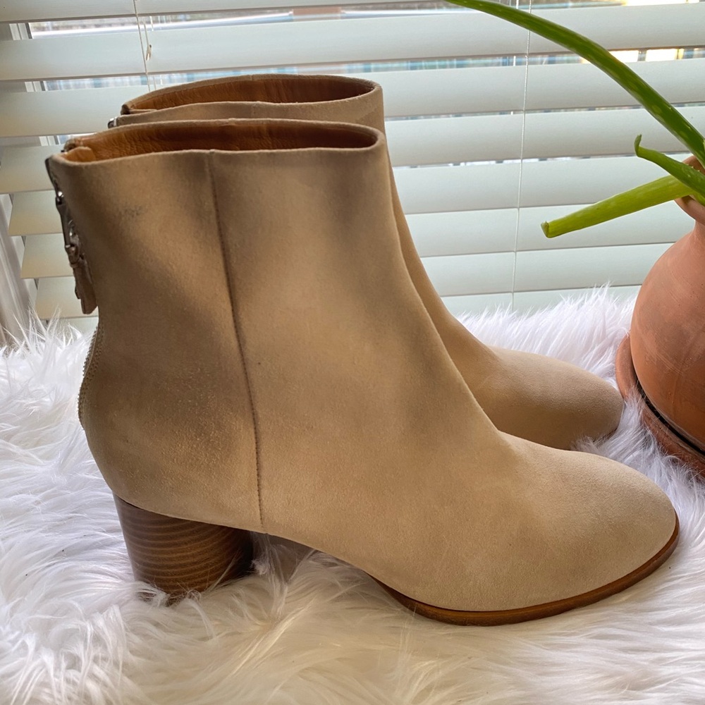 rag & bone Cream Suede Ankle Boots Back Zip EU 39 Made in Italy